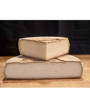 TOMME DE CHÈVRE FERMIERE